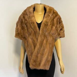 Vintage Canadian Mink Fur Stole Wrap Honey Brown Tiered Back Bridal Formal Shawl